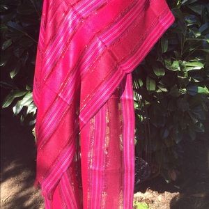 Barbie Hot Pink Brand New Brilliant Fuchsia Lightweight Neck Scarf Shawl Ecuado